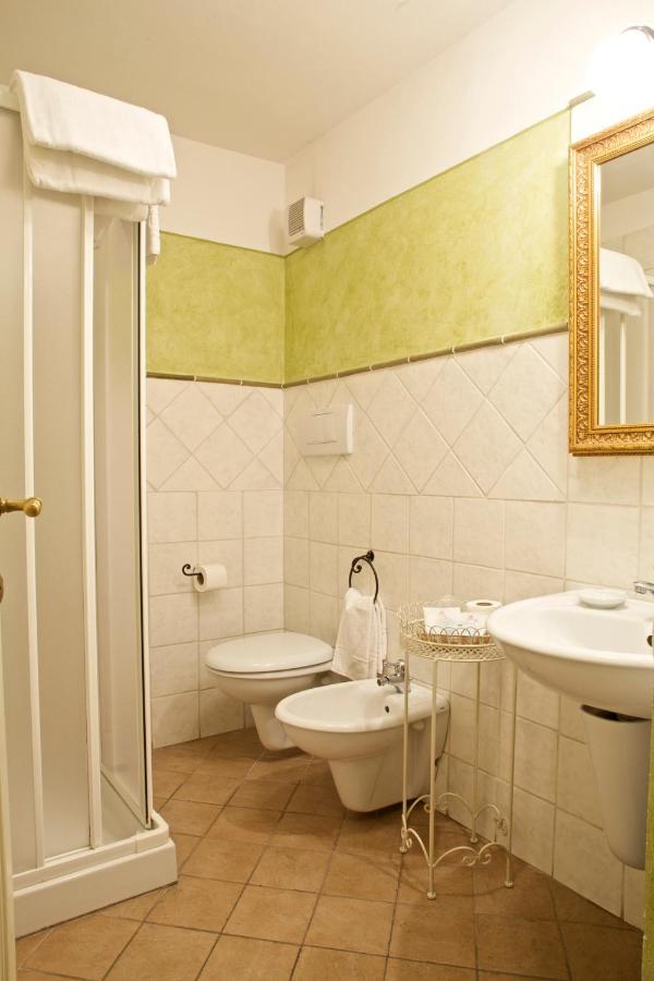 Antica Residenza Cicogna Bed & Breakfast Siena Exterior photo